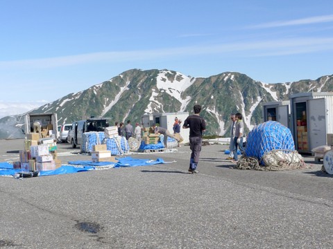 今シーズン最初の荷揚げ